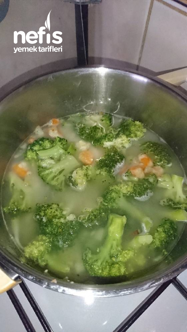 Brokoli Çorbası (sütlü)