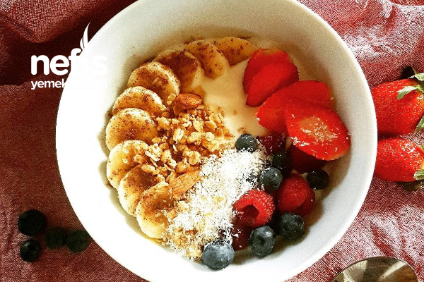 Sağlıklı Kahvaltı Kasesi (Healthy Breakfast Bowl)