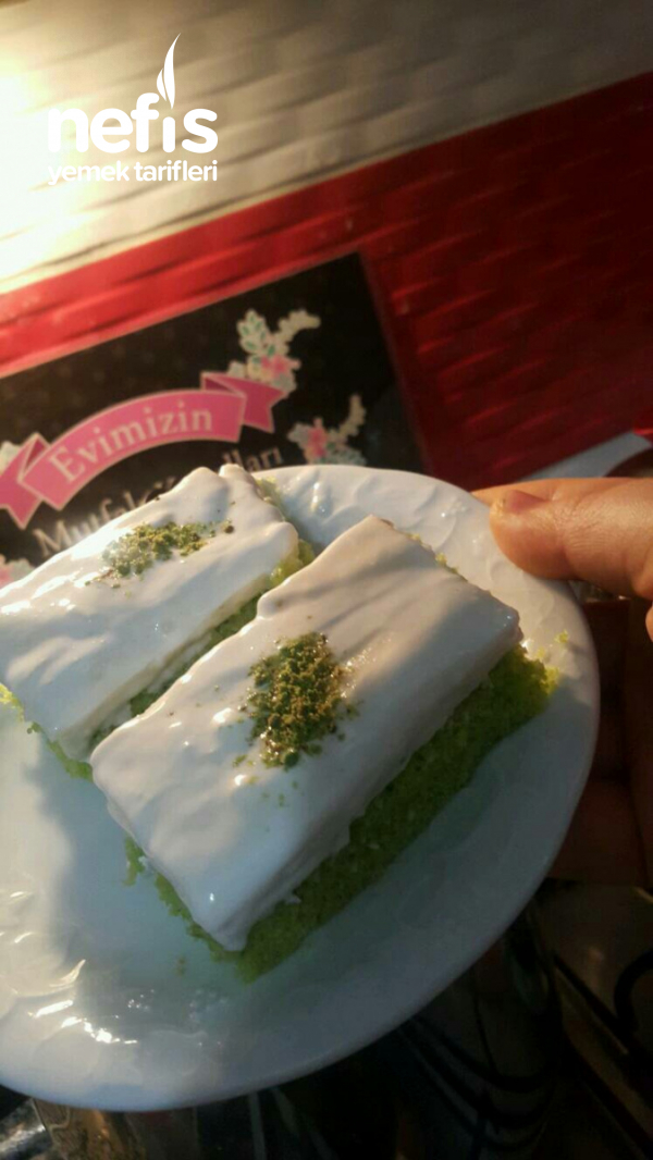 Ispanaklı Kremalı Kek Nefis Yemek Tarifleri 5329896
