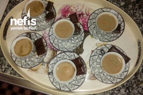 Bol Köpüklü Sütlü Çikolatalı Türk Kahvesi Tarifi