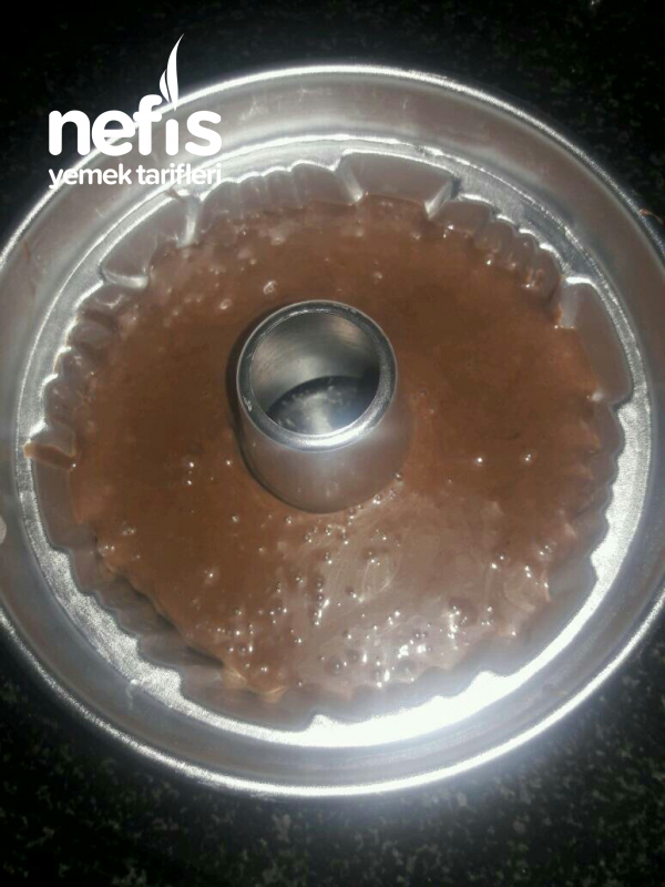 Soslu Kremşantili Kek Nefis Yemek Tarifleri
