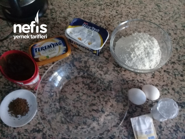 Teremyağlı Granül Kahveli Çikolatalı Kurabiye Nefis Yemek Tarifleri