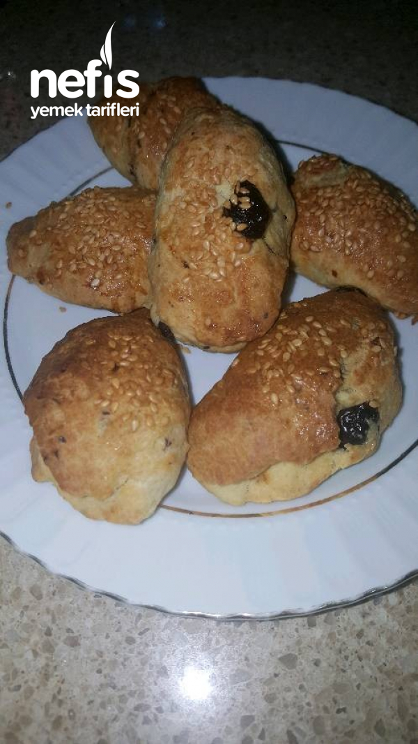 Zeytinli Poğaça - Nefis Yemek Tarifleri - Özlem Berk