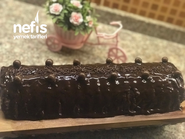 İçi Pudingli Üstü Kremalı Mozaik Pasta Nefis Yemek Tarifleri