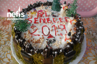 Ananas Muhallebili Yeni Yıl Pastası Tarifi