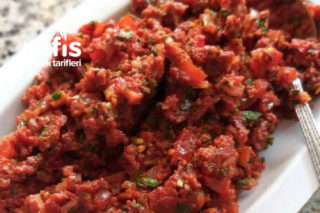 Arap Salatası Tarifi