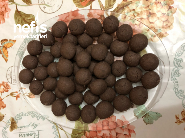 Kahve Yanı Topları Nefis Yemek Tarifleri