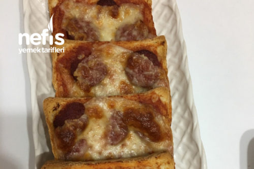 Tost Ekmeği İle Minik Pizzalar Tarifi