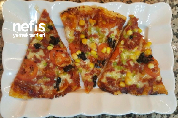 Tavada Kuru Yufka Pizzası (Harika Ve Pratik Lezzet) - Nefis Yemek Tarifleri