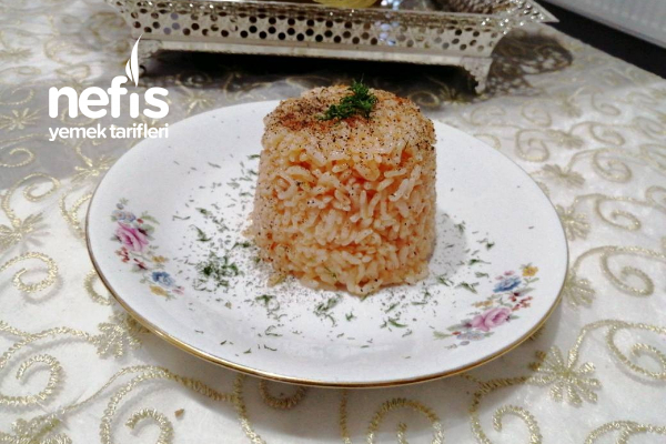 Domatesli Pirinç Pilavı (Yaz Konservesiyle)