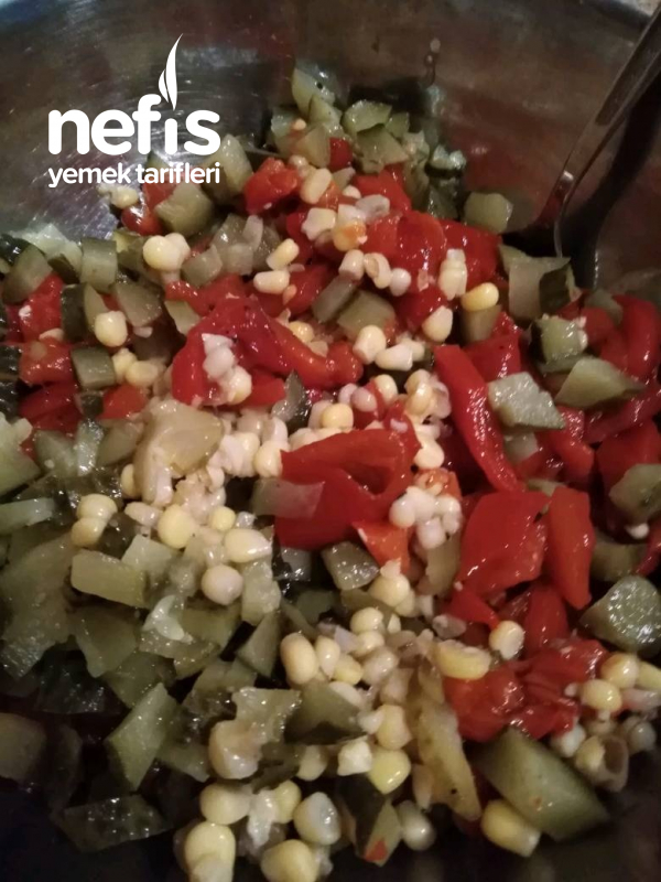Konserve Salatası