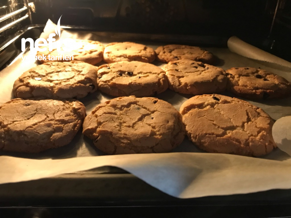Pratik Nefis Çikolatalı Cookies