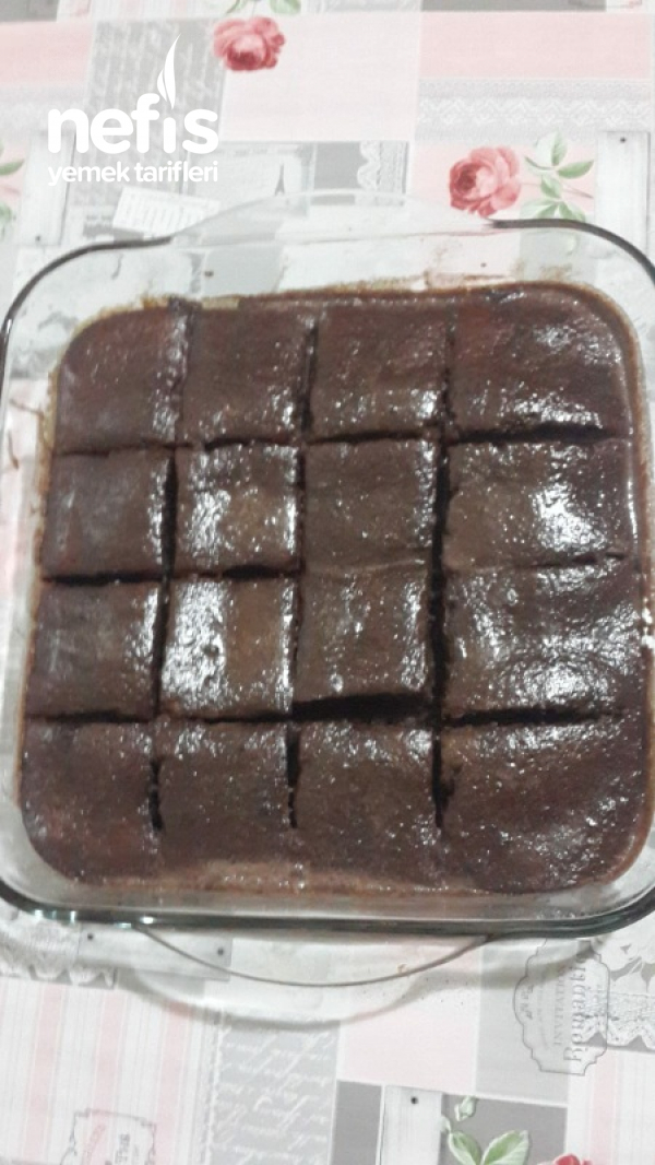 Browni Tadında Harika Islak Kek