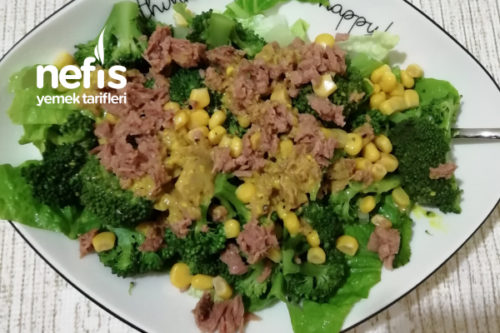 Diyete Uygun Ton Balıklı Brokoli Salatası Tarifi