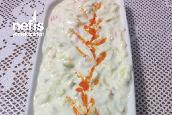 Kabaklı Havuçlu Yoğurt Salatası