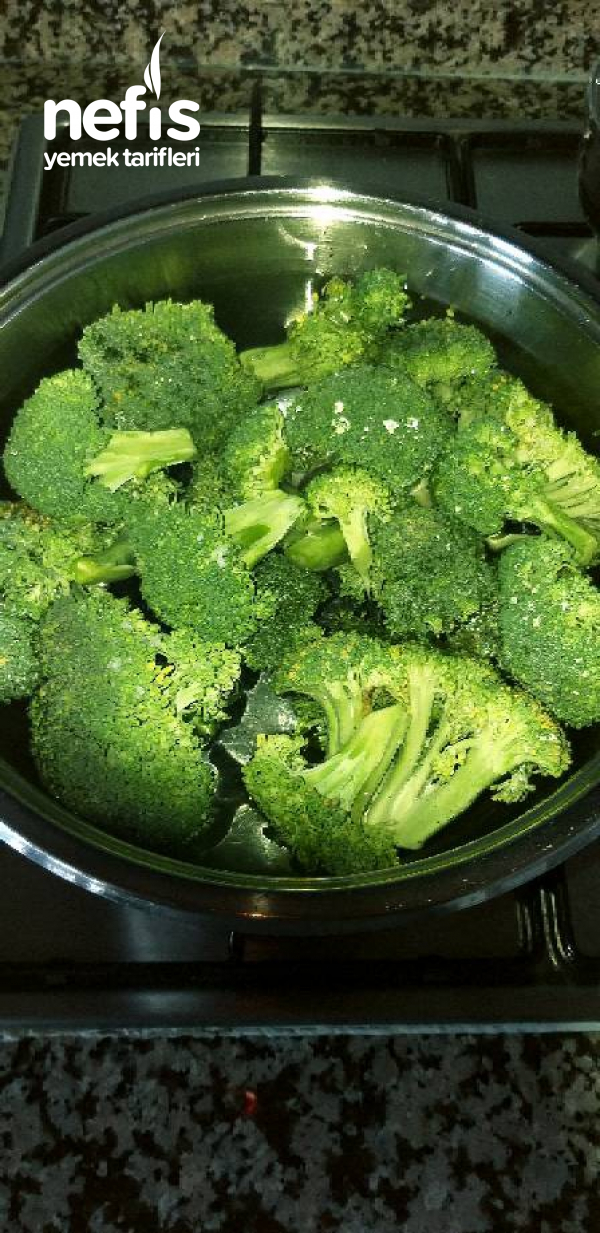 Brokoli Çorbası ( Kremasız )