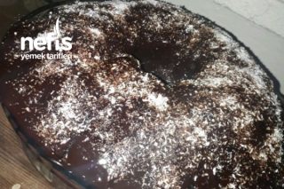 Hilal Ustadan Kek Kalıbında Çikolatalı Enfes Islak Kek Tarifi