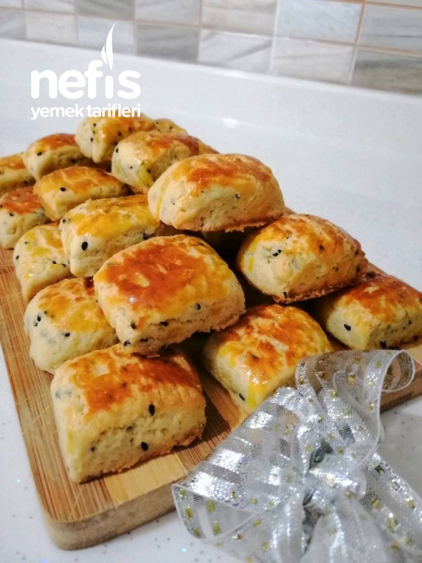Ağızda Dağılan Tereyağlı Tuzlu Kurabıye Nefis Yemek Tarifleri