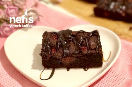 Vişneli Çikolata Soslu Brownie (Orijinal Amerikan Tarif) – Resimli Anlatım Tarifi