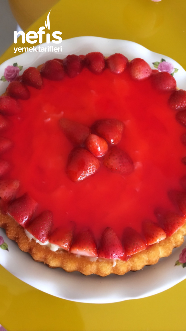 Çilekli Muhallebili Tart Kek Nefis Yemek Tarifleri 5538434