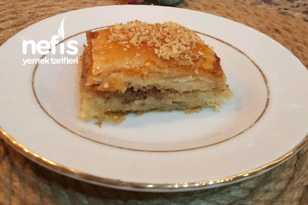 Kekli Baklava (Hazır Yufkadan Çok Pratik)