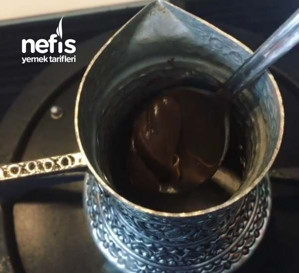 Çikolatalı Sodalı Türk Kahvesi