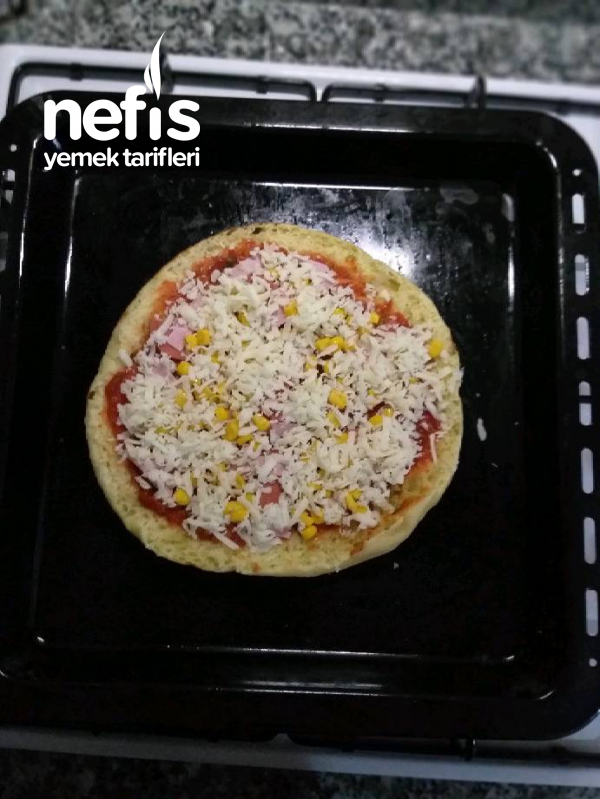 Kolay Pizza ( Bazlama Ekmeğinden Pizza )