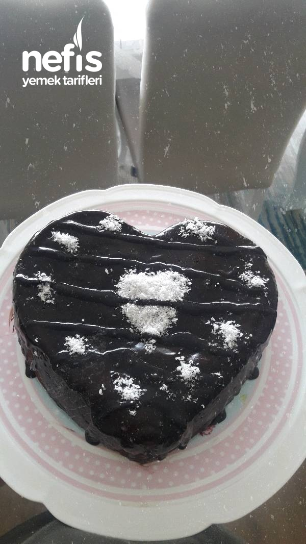 Çikolata Soslu Kakaolu Kek Nefis Yemek Tarifleri 5555101