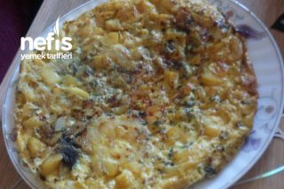 Soğanlı Patatesli Omlet ( Farklı Tarif Arayanlara) Tarifi