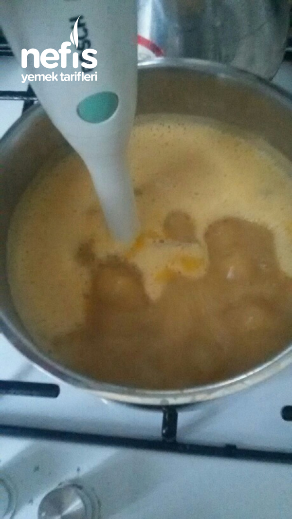 Hindi Suyuna Nefis Mercimek Çorbası