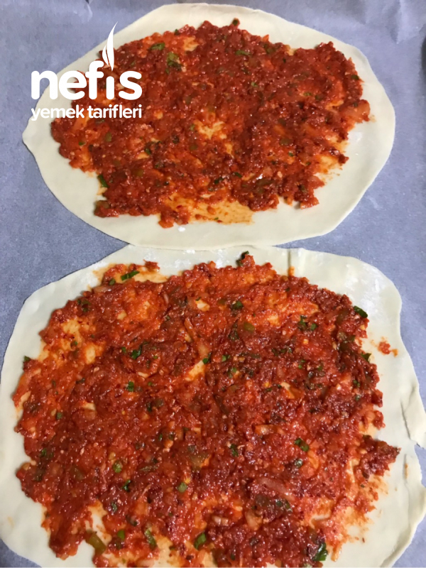 Fırında Lahmacun Nefis Yemek Tarifleri 5565876