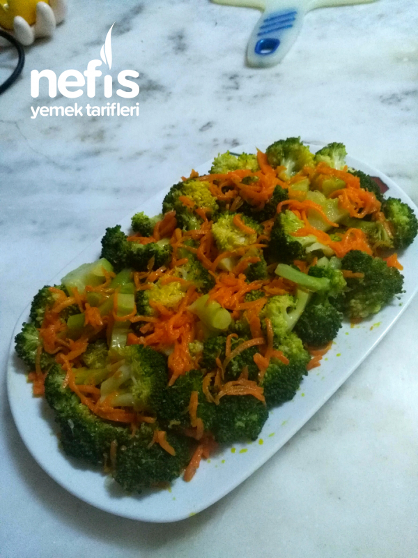 Teremyağlı Sıcak Brokoli Salatası