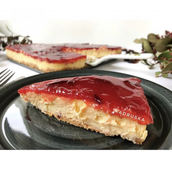 Cheesecake με δαμάσκηνο με βούτυρο και δαμάσκηνο