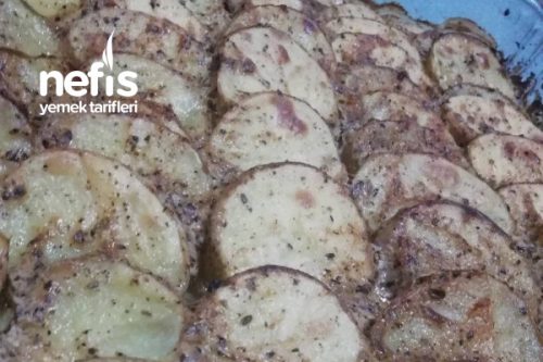 Muhteşem Soslu Fırında Patates Tarifi