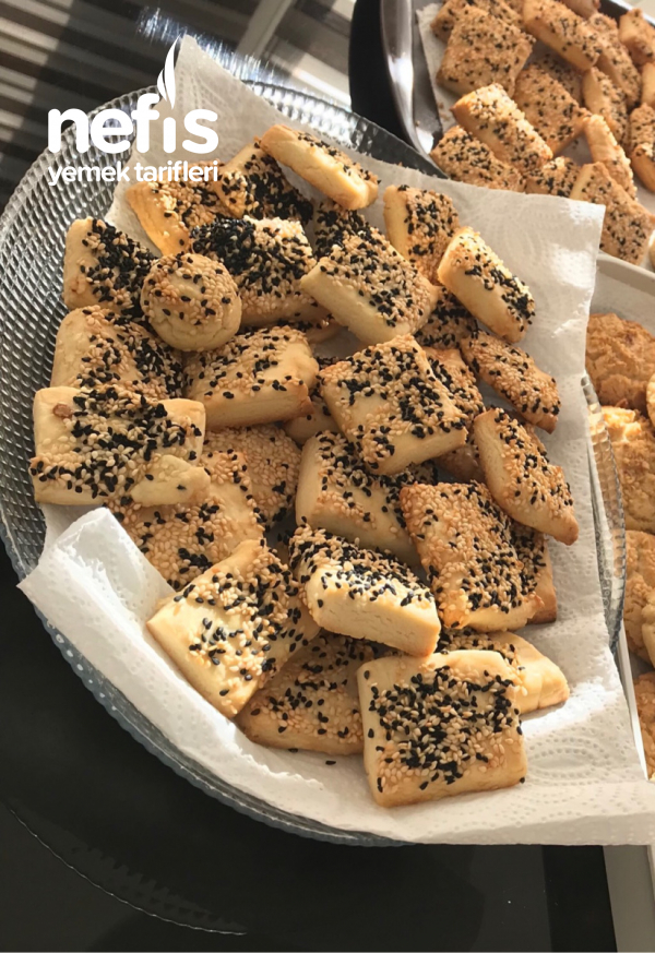 Kıyır Kıyır Tuzlu Kurabiye Nefis Yemek Tarifleri 5609975