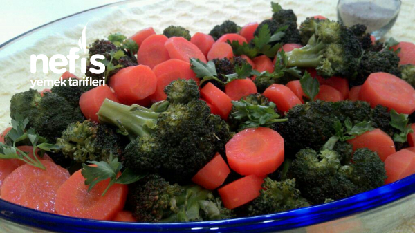 Brokoli Ve Havuç Salatası