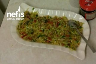 Değişik Bir Lahana Salatası Tarifi