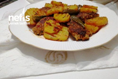 Patatesli, Köfteli Yemeğim (fırınsız) Tarifi