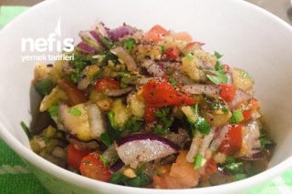 Pratik Ve Lezzetli Patlıcan Salatası Tarifi
