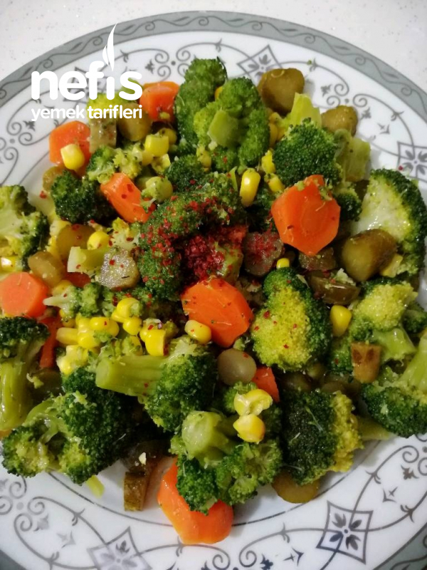 Zeytınyağlı Brokoli Salatası