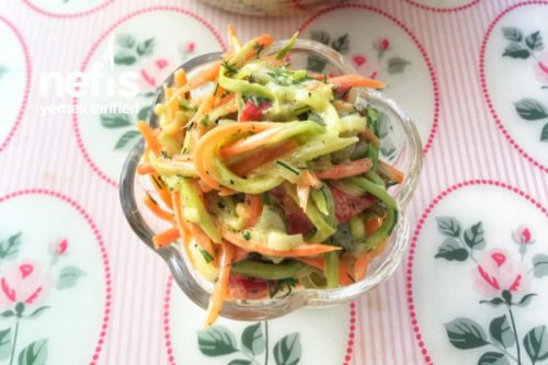 Serin Sebze Salatası Tarifi