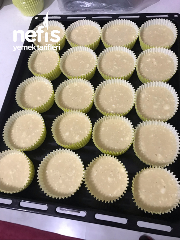 Teremyağlı Elmalı Marmelatlı Kek Nefis Yemek Tarifleri