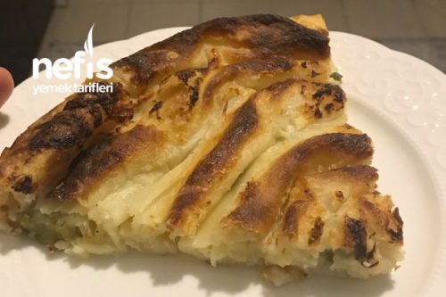 Yeşil Soğanlı Börek Tarifi