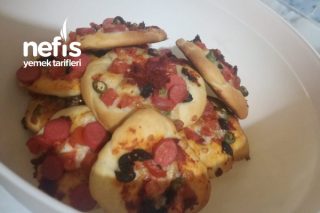 Miniş Pizzalar Tarifi