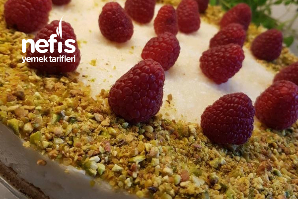 Bisküvi Tabanlı İrmik Pastası Nefis Yemek Tarifleri