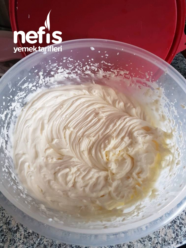 Hafif Ve Muhteşem Pasta Kreması (frosting)