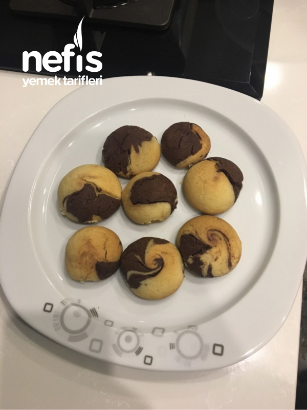 İki Renkli Kurabiye Nefis Yemek Tarifleri 5696712