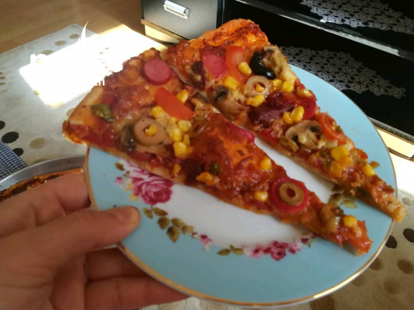 Pizza Tarifi Nefis Yemek Tarifleri