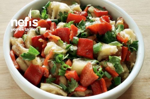 Köz Patlıcan Salatası Tarifi