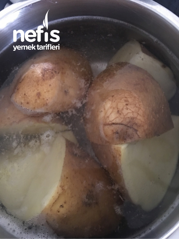 Patates Püresi ( soğan , sarımsak kavrularak)